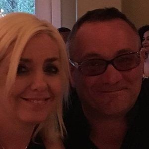 Meet your Posher, Dee